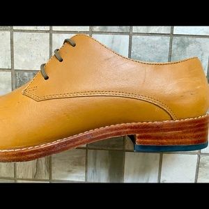 Nisolo - The James Oxford, cognac.